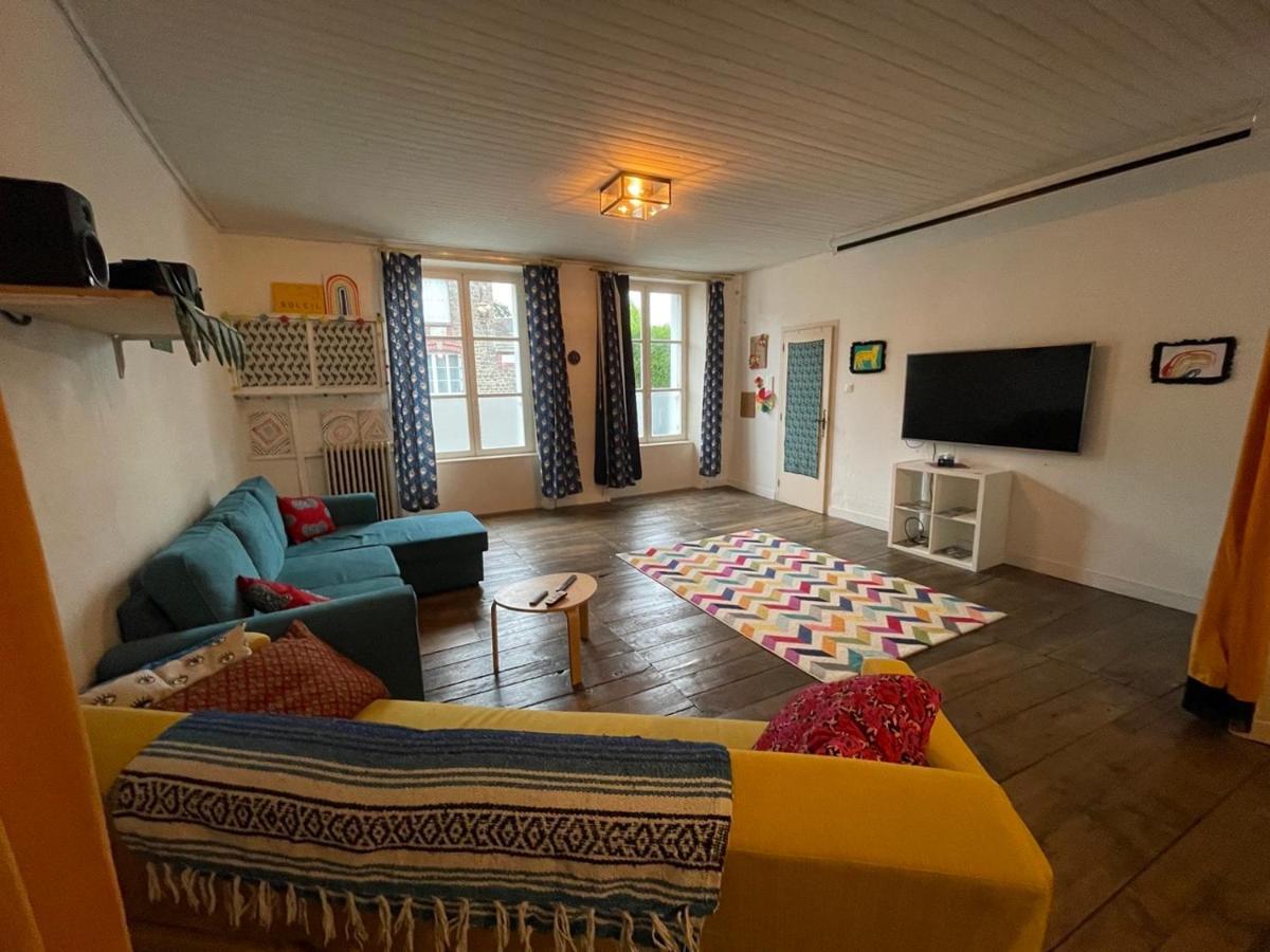 Maison spacieuse authentique proche St Malo Rennes, bienvenue à la Casa Cozumel Pleugueneuc Exterior foto