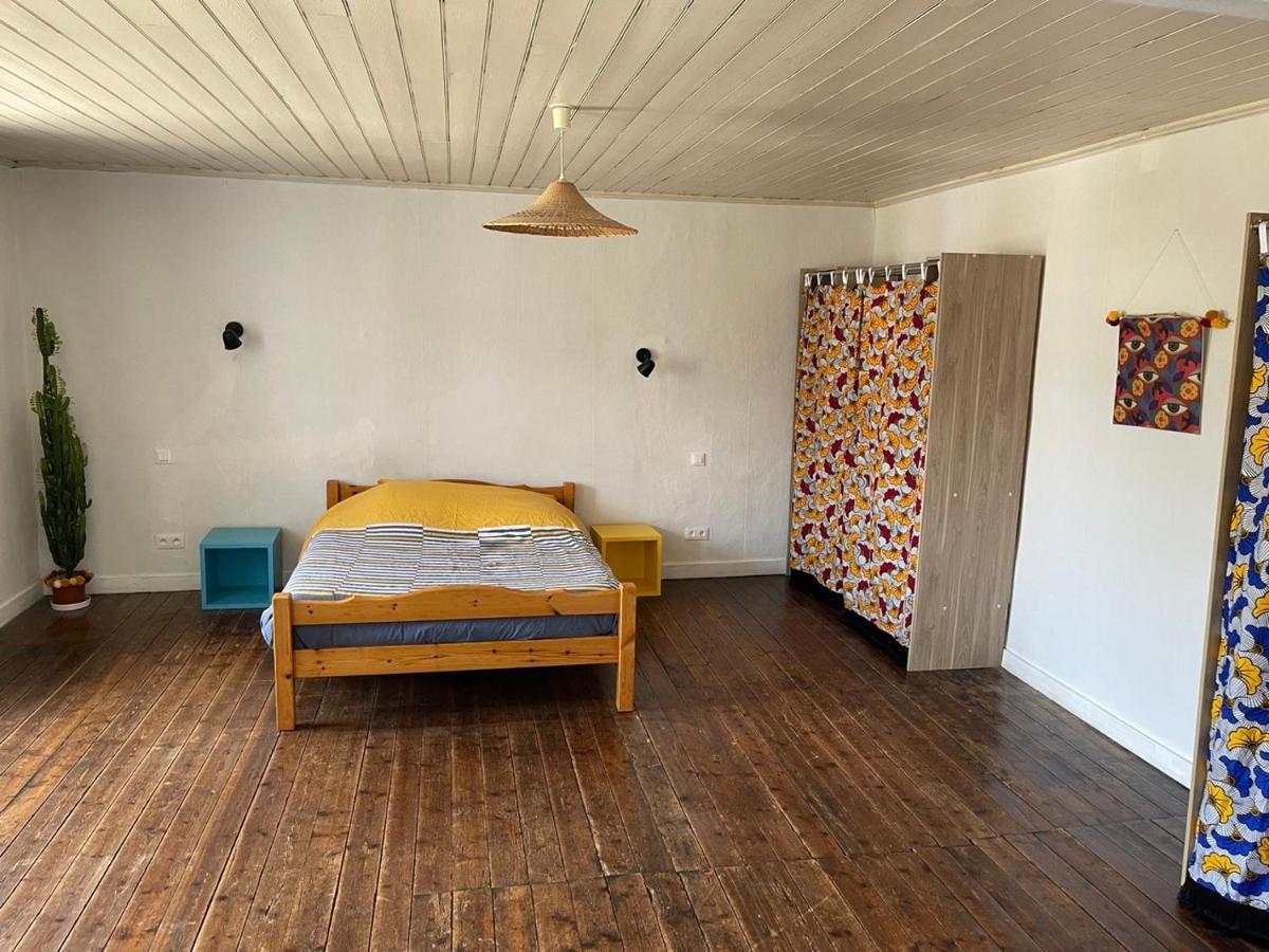 Maison spacieuse authentique proche St Malo Rennes, bienvenue à la Casa Cozumel Pleugueneuc Exterior foto